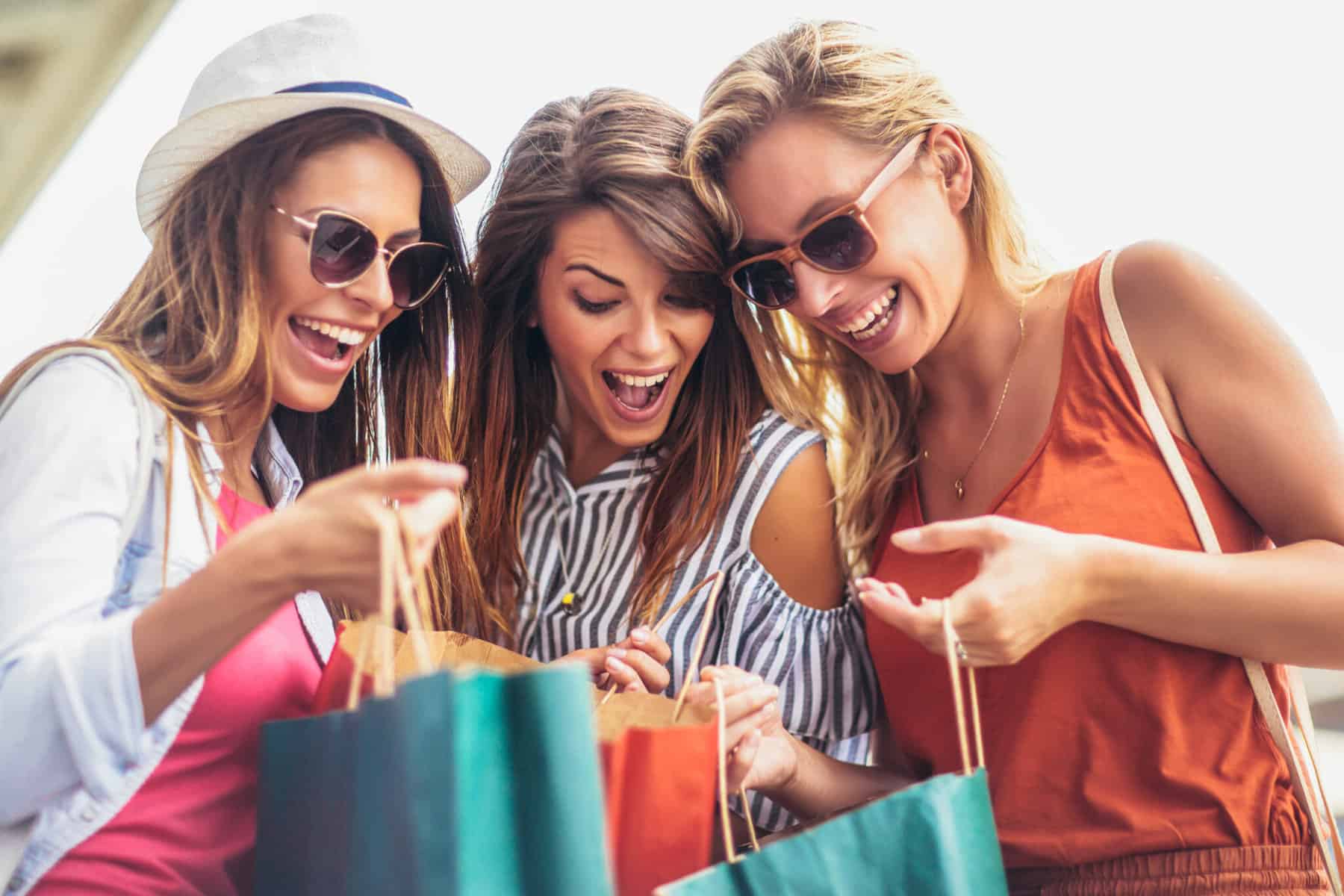 Meiden shoppen inflatie sparen money mindset psychologie financiële fouten