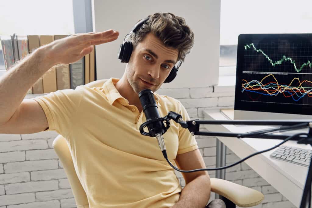 influencer fincluencer crypto cryptocurrency bitcoin aandelen beleggen financieel